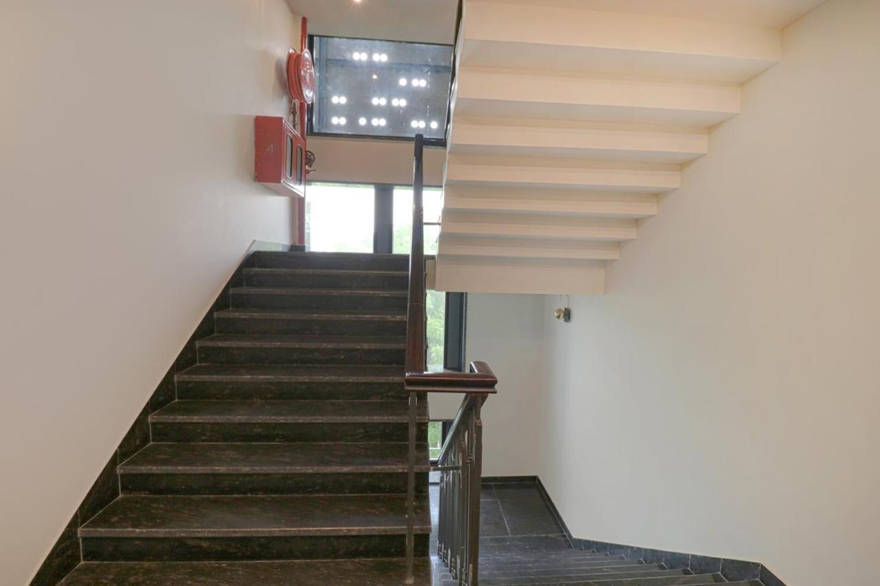 Fabhotel Prime Shanit Delhi  Buitenkant foto