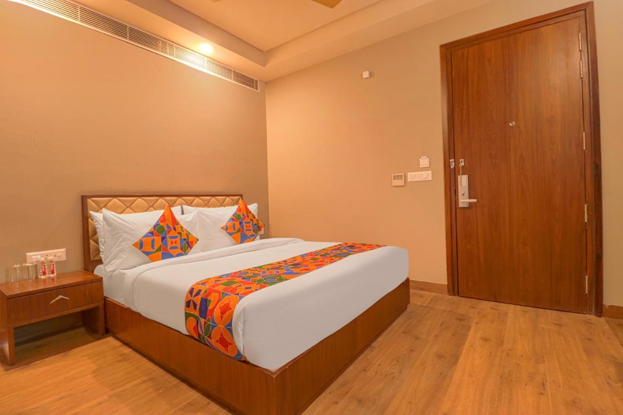 Fabhotel Prime Shanit Delhi  Buitenkant foto