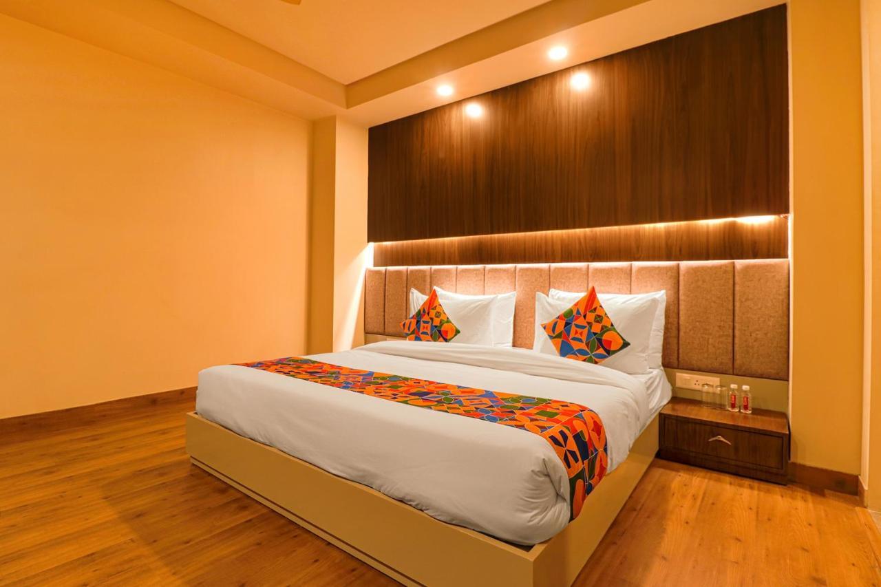 Fabhotel Prime Shanit Delhi  Buitenkant foto