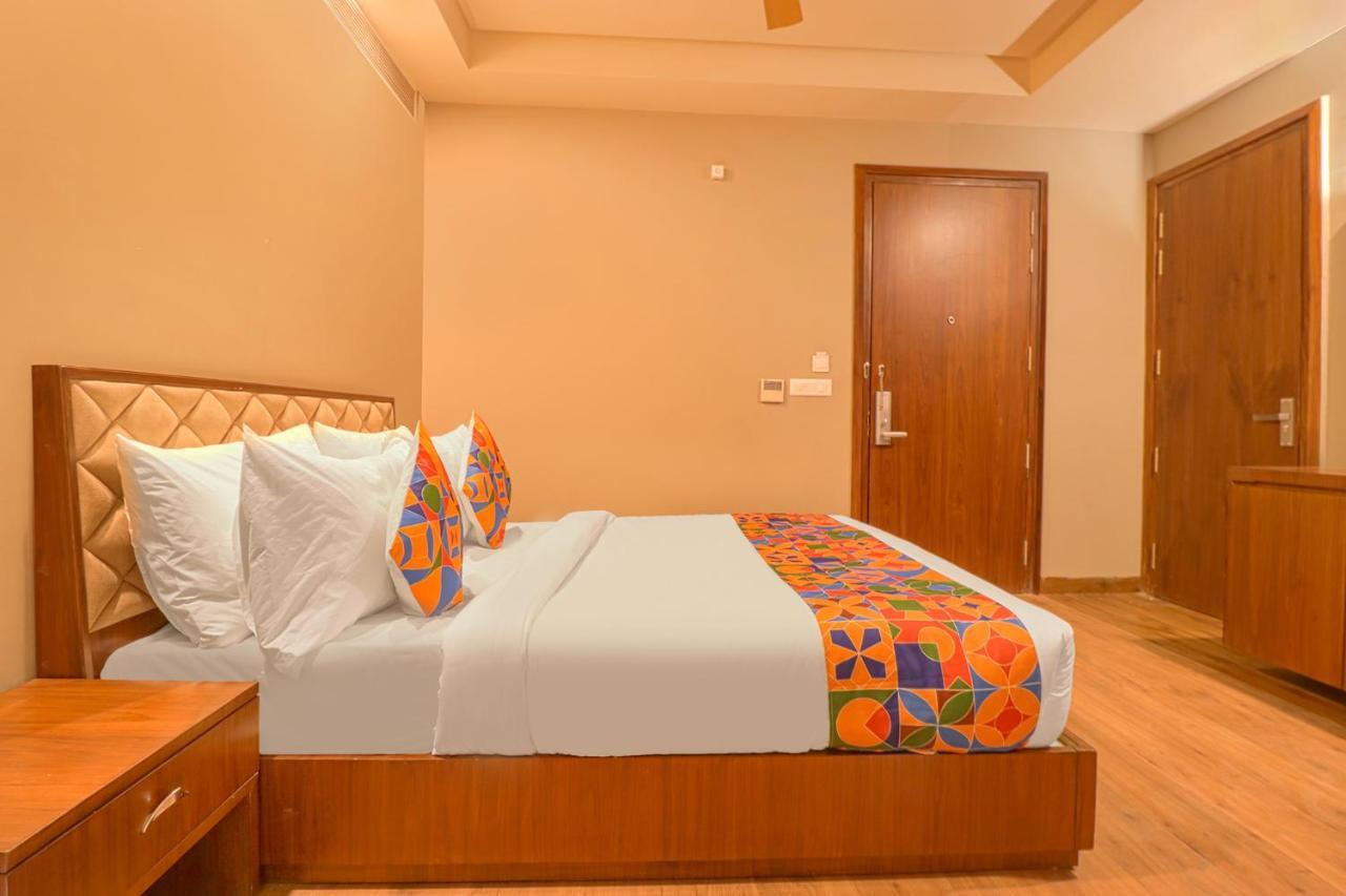 Fabhotel Prime Shanit Delhi  Buitenkant foto